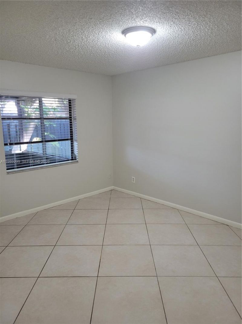 3621 SW 69th Ter, Unit 23-Z, Miramar, FL 33023 Photo