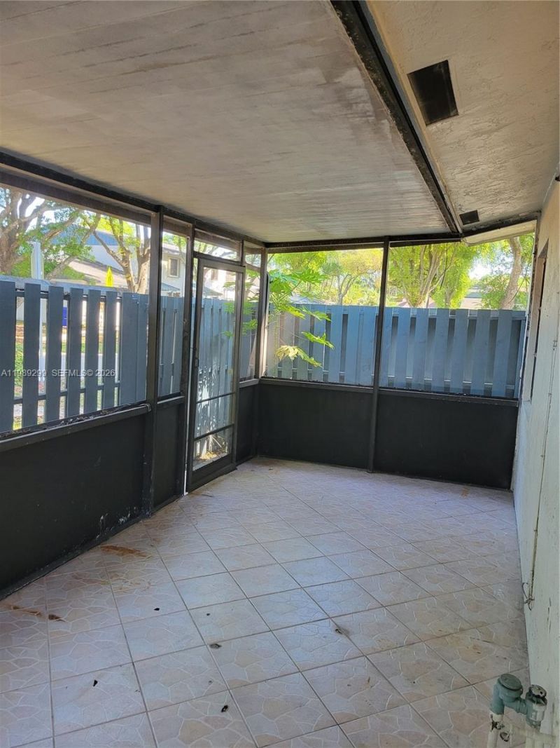 3621 SW 69th Ter, Unit 23-Z, Miramar, FL 33023 Photo