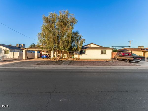 5738 W PIERSON Street, Phoenix, AZ 85031