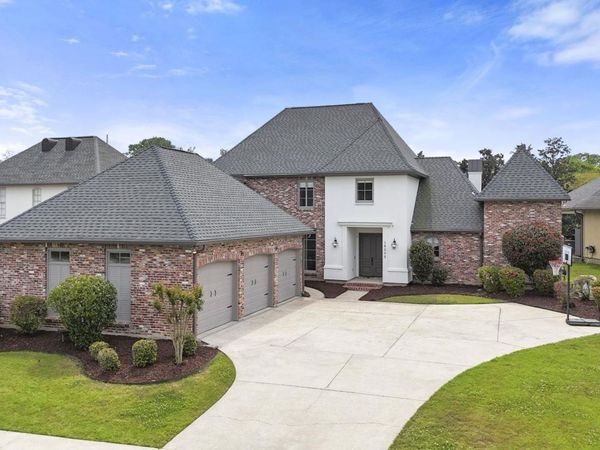 18205 Fountain Hill, Prairieville, LA 70769