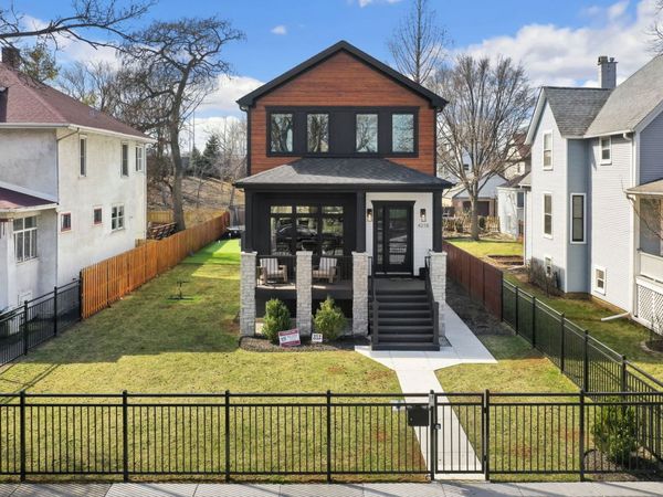 4218 N Kildare Avenue , Chicago, IL 60641