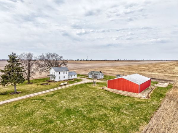 3865 E 1553rd Road , Earlville, IL 60518