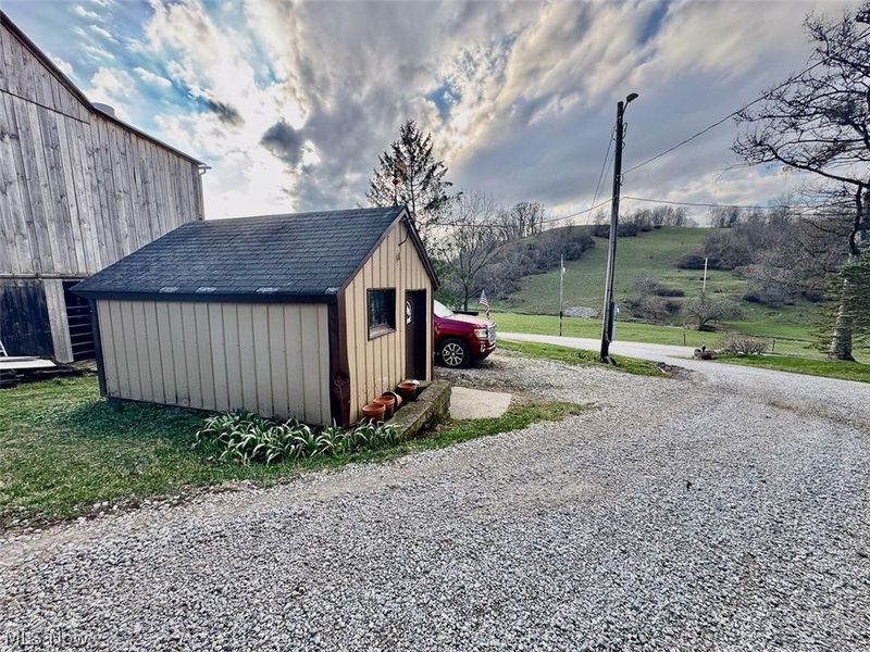 68895 Lloydsville Bannock Road, Belmont, OH 43718 Photo 14