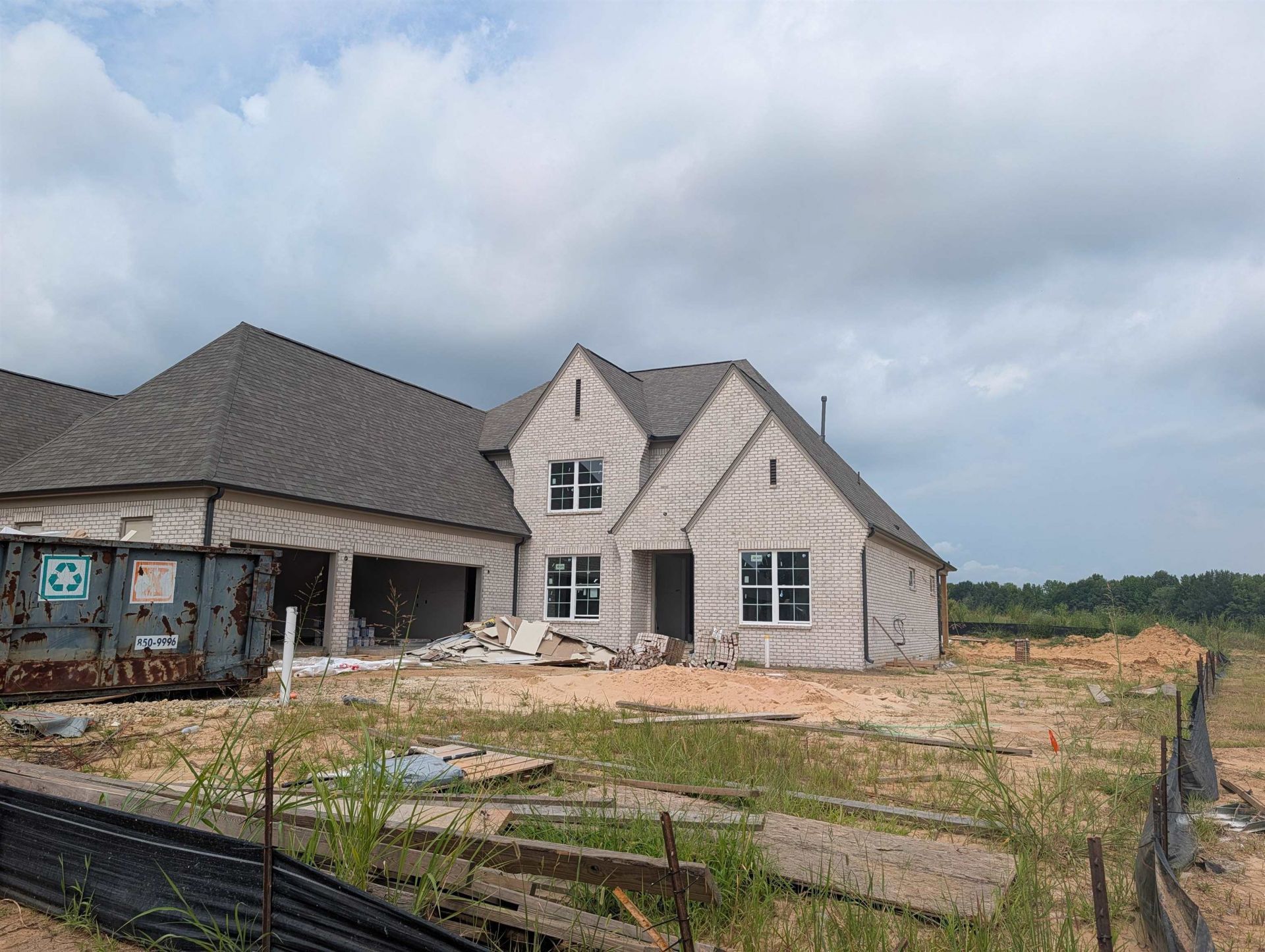 5325 BUTTERCUP LN Lakeland, TN 38002