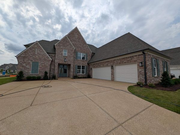 5308 BUTTERCUP LN, Lakeland, TN 38002