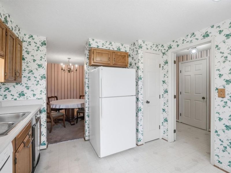 1049 Stratford Court, Loveland, OH 45140 Photo 15