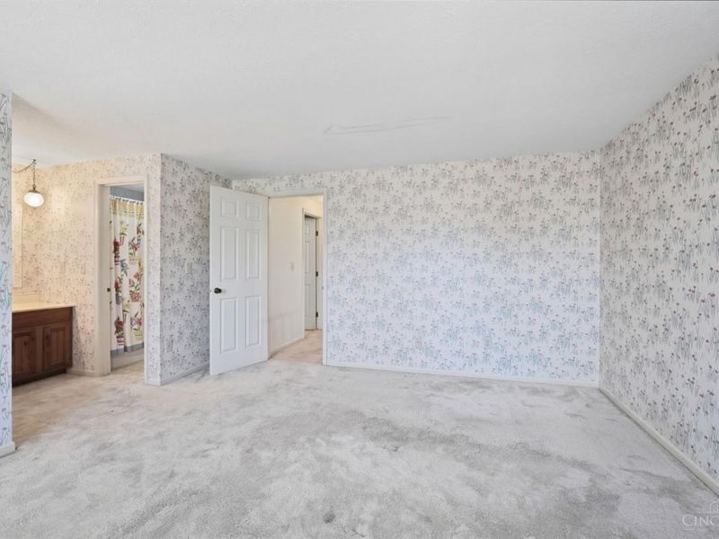 1049 Stratford Court, Loveland, OH 45140 Photo 20