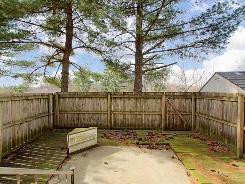 1049 Stratford Court, Loveland, OH 45140 Photo 20