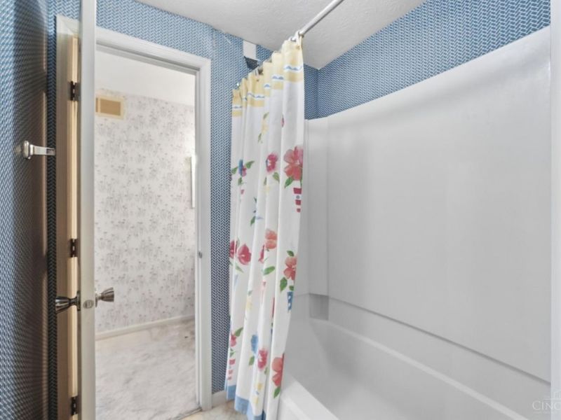 1049 Stratford Court, Loveland, OH 45140 Photo 26