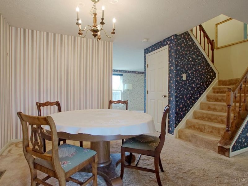 1049 Stratford Court, Loveland, OH 45140 Photo 8