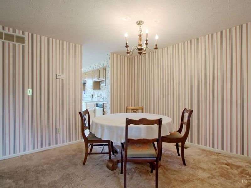 1049 Stratford Court, Loveland, OH 45140 Photo 9