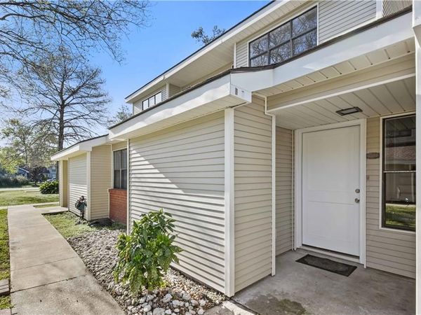 414 CEDARWOOD Drive, Unit 414, Mandeville, LA 70471