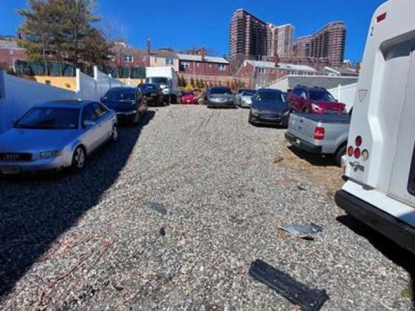 830 River Road, EDGEWATER, NJ 07020