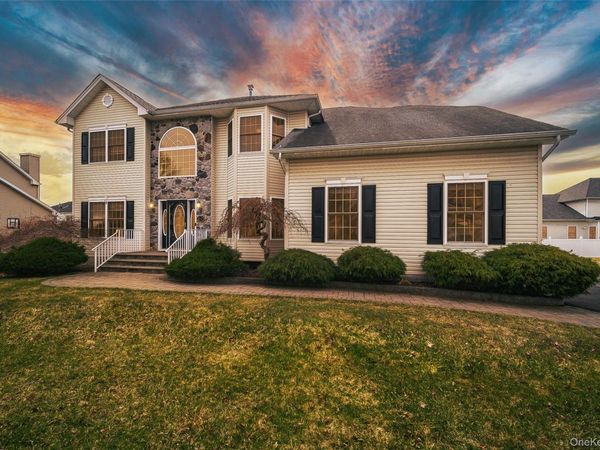 2041 Independence Drive, New Windsor, NY 12553