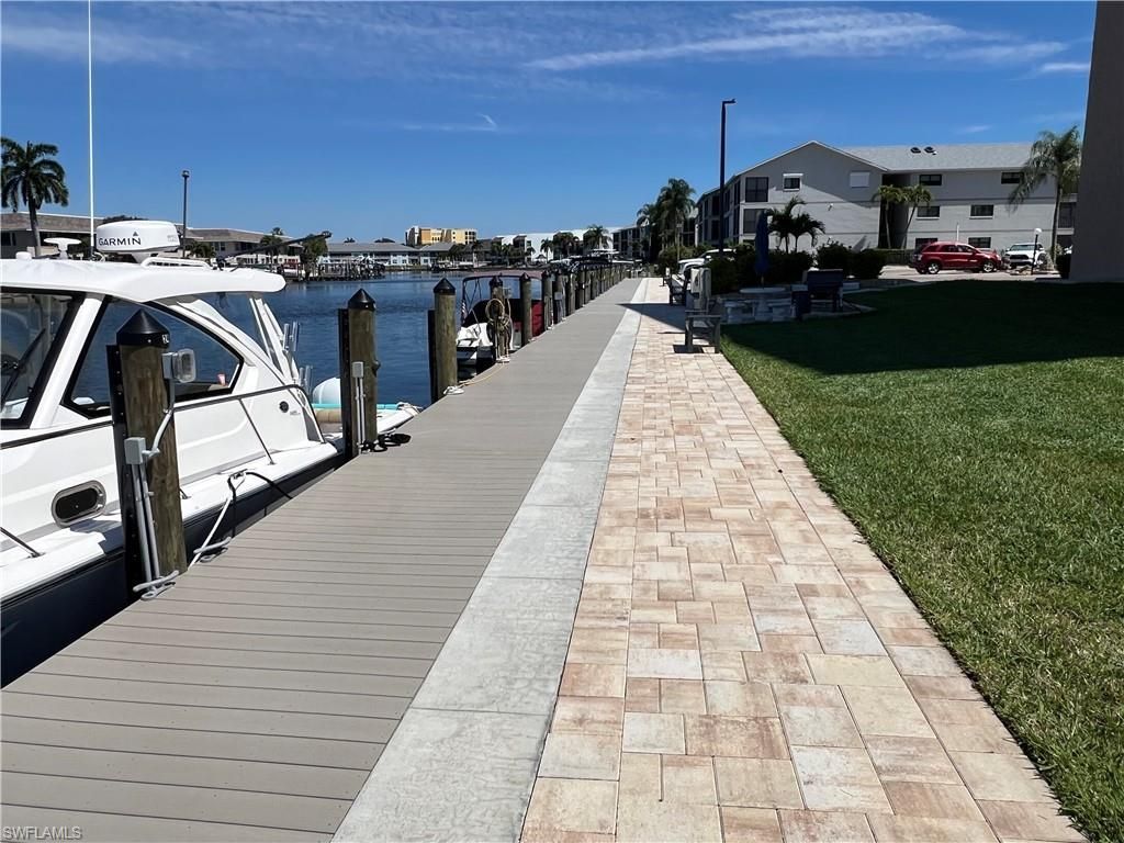 4260 SE 20th Pl , Unit 801, Cape Coral, FL 33904 Photo