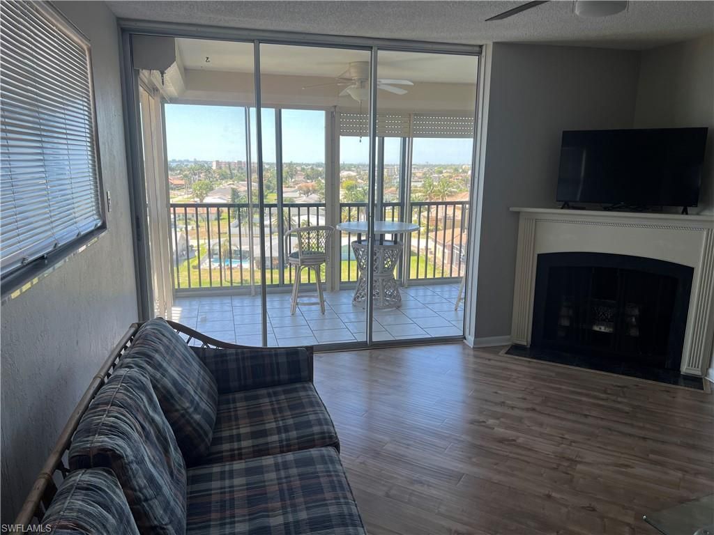 4260 SE 20th Pl , Unit 801, Cape Coral, FL 33904 Photo