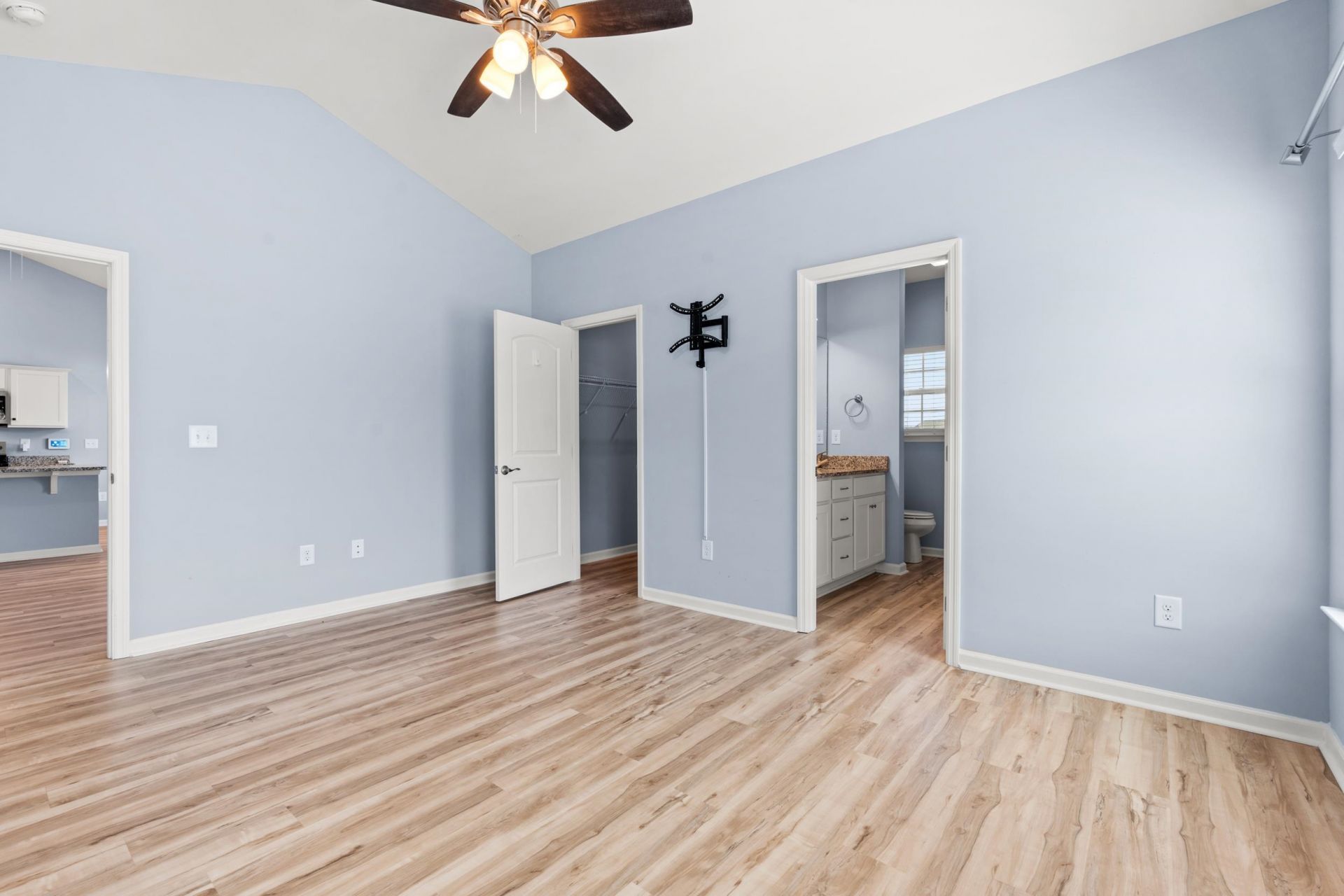 406 Shallow Cove Dr. Photo 11