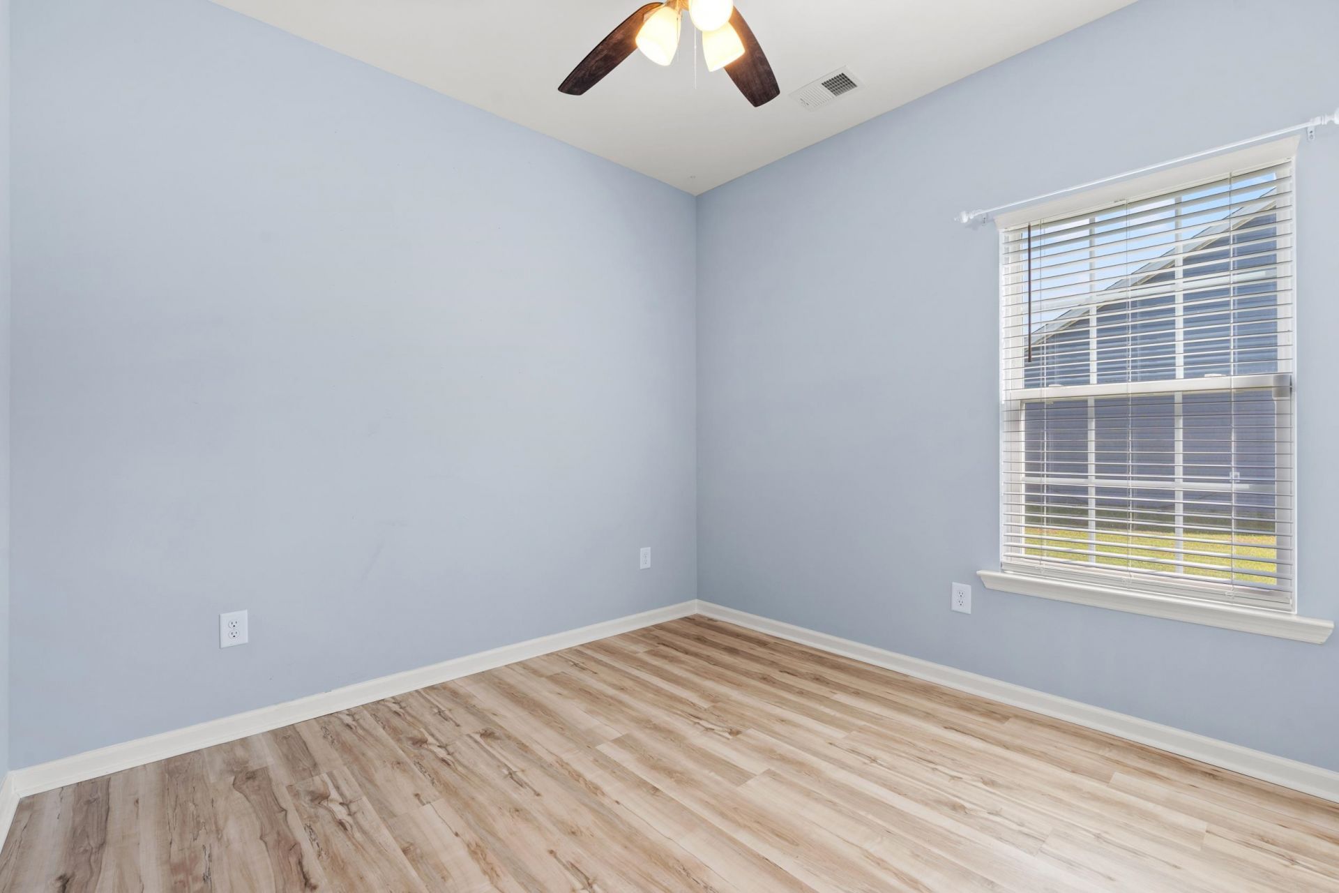 406 Shallow Cove Dr. Photo 19