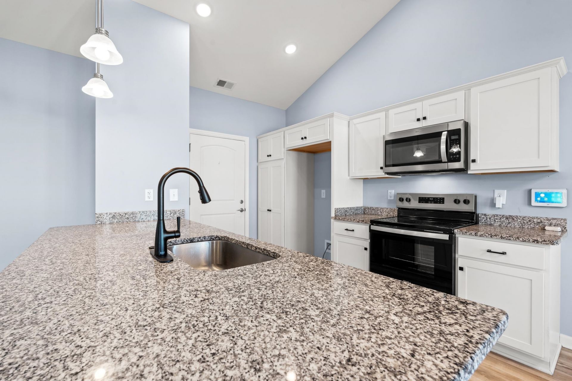 406 Shallow Cove Dr. Photo 8