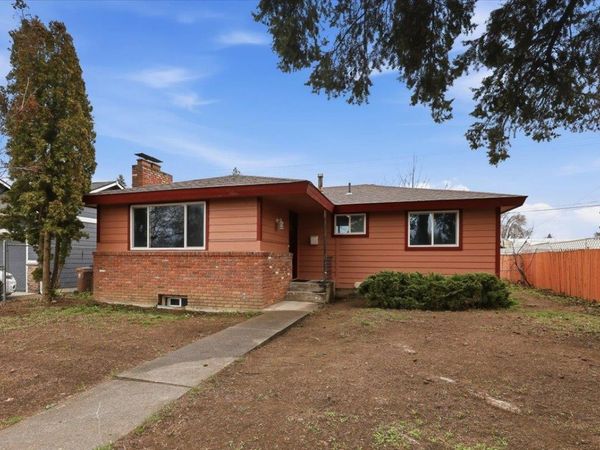 5616 N Lincoln St, Spokane, WA 99205