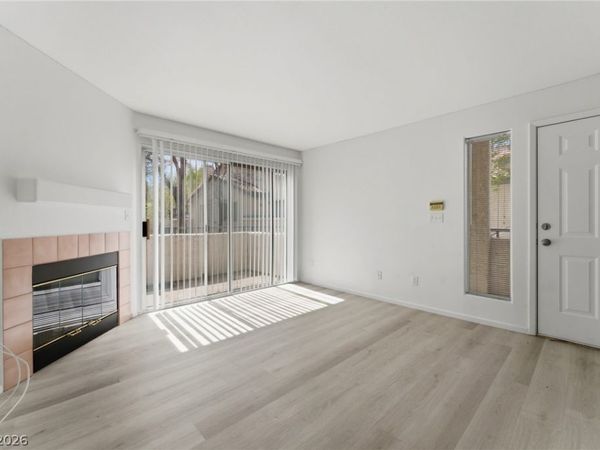 3111 Key Largo Drive, Unit 204, Las Vegas, NV 89120