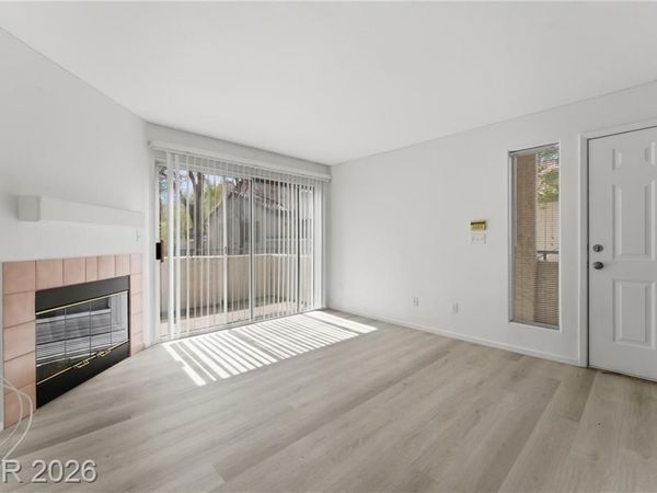 3111 Key Largo Drive, Unit 204, Las Vegas, NV 89120