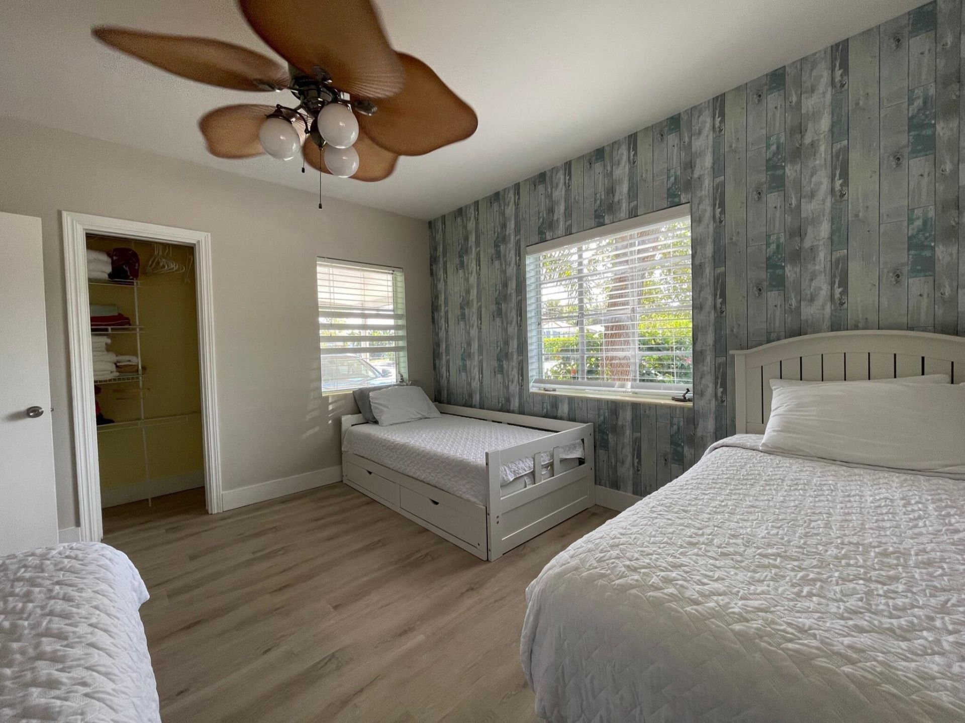 220 N 9th Ave Avenue N, Lake Worth Beach, FL 33460 Photo