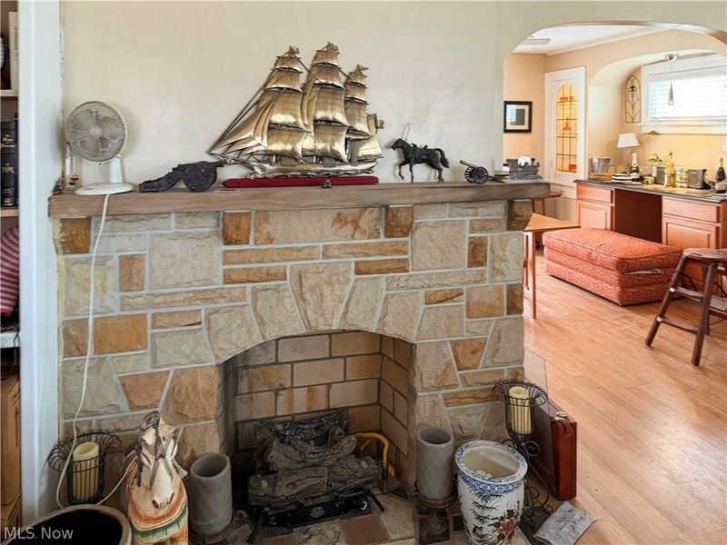 13705 Courtland Avenue, Cleveland, OH 44111 Photo 2