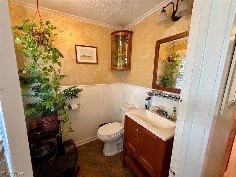 13705 Courtland Avenue, Cleveland, OH 44111 Photo 7