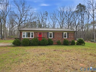2174 Mountain View Road, Powhatan, VA 23139