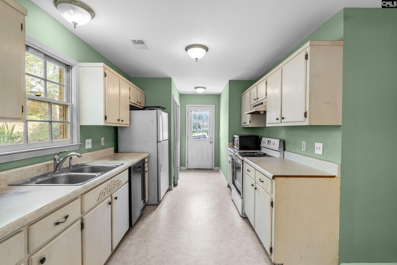 109 Whitby Ct.  Photo 7