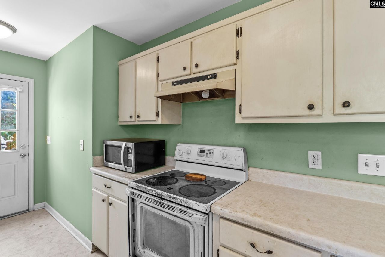 109 Whitby Ct.  Photo 9