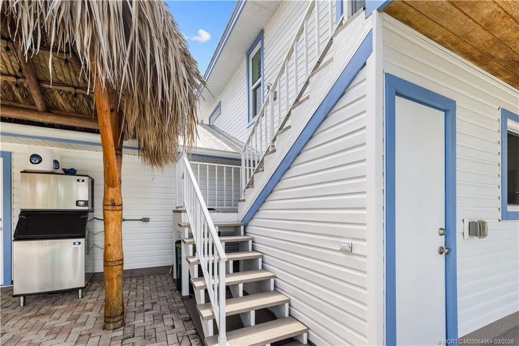 1359 SW Dyer Point Road, Palm City, FL 34990 Photo