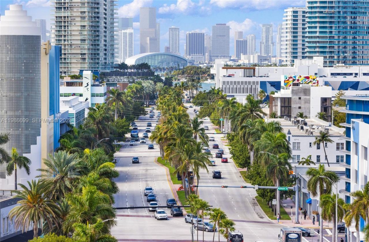 465 Ocean Dr , Unit 1102, Miami Beach, FL 33139 Photo