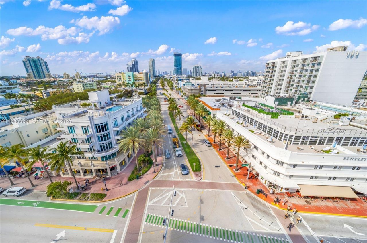 465 Ocean Dr , Unit 1102, Miami Beach, FL 33139 Photo