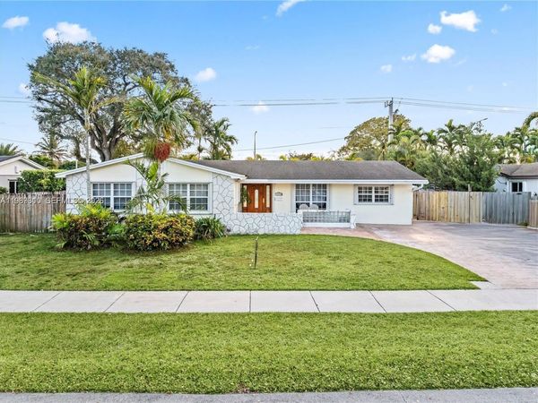 10330 SW 103rd Ct , Miami, FL 33176