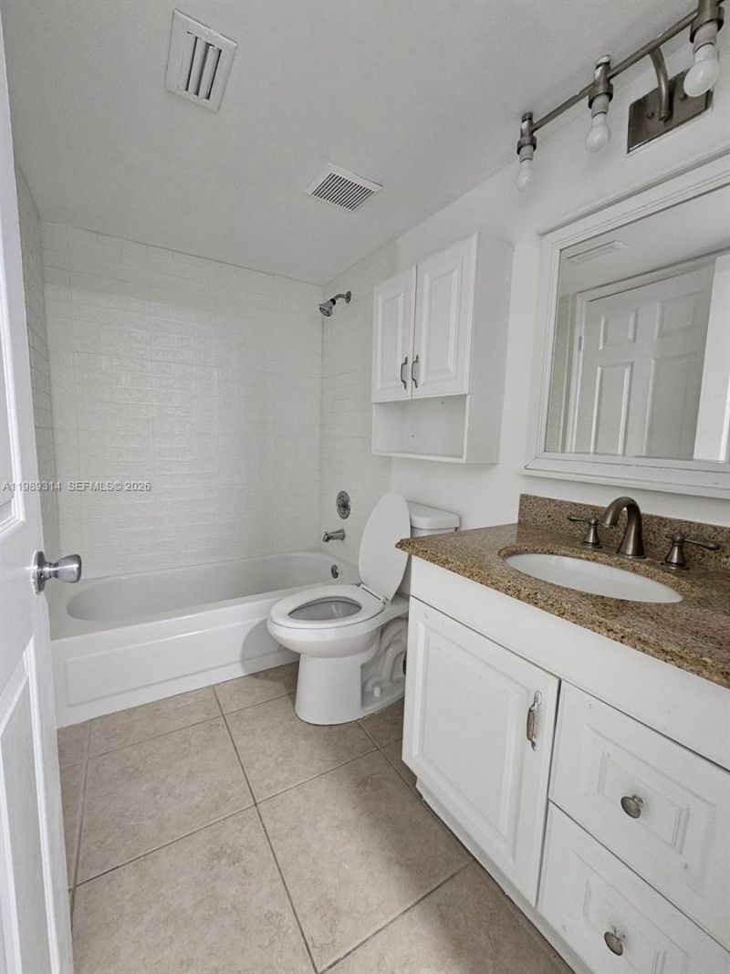 15771 SW 106th Ter , Unit 204, Miami, FL 33196 Photo