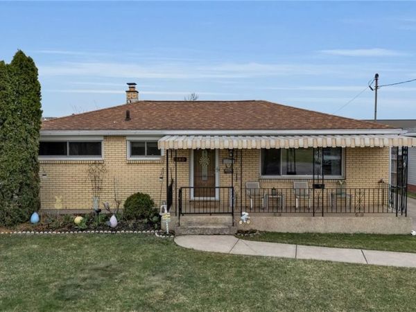 380 Two Mile Creek Road , Tonawanda, NY 14150