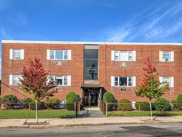 297 Main St, Unit 3, Medford, MA 02155