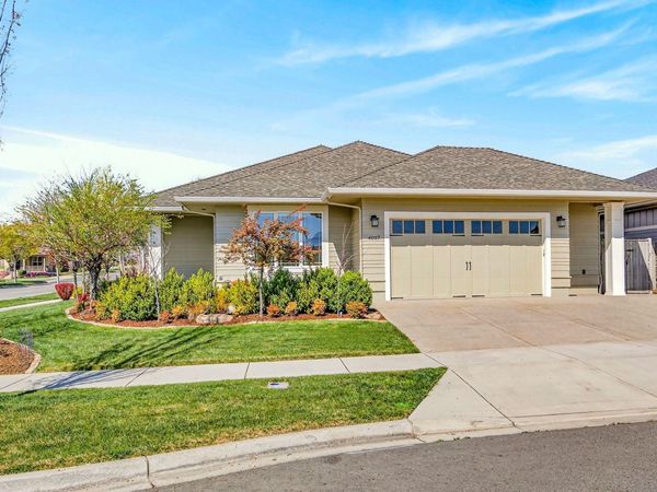 4007 Shamrock Drive, Medford, OR 97504