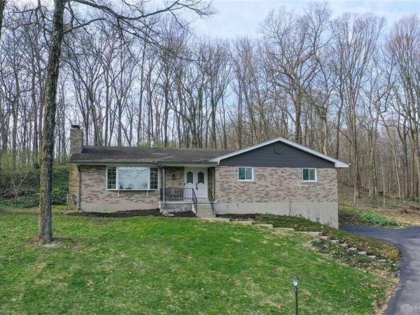 1027 Joffre Place, Beavercreek, OH 45430