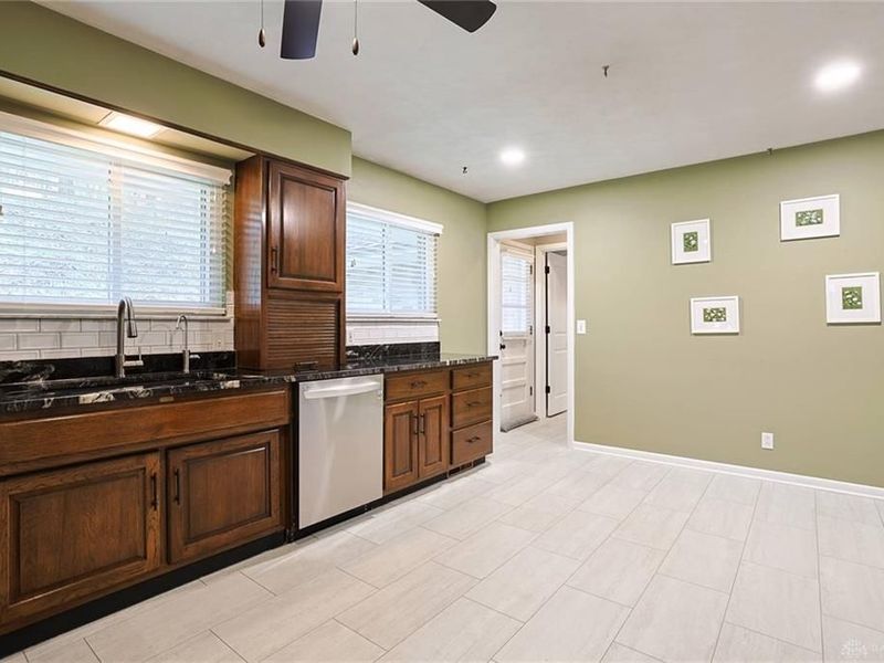 1027 Joffre Place, Beavercreek, OH 45430 Photo 12