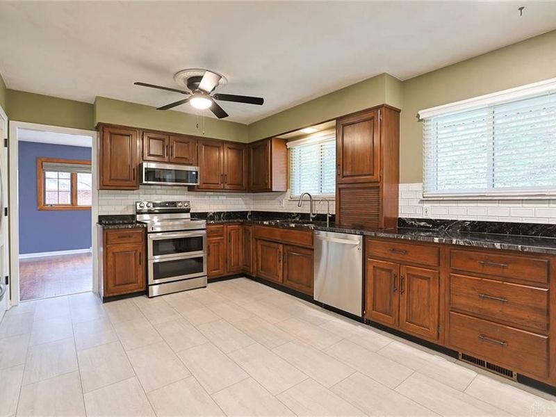 1027 Joffre Place, Beavercreek, OH 45430 Photo 2