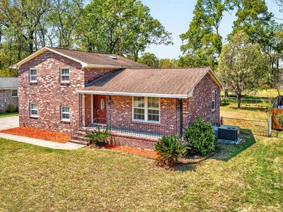 8364 Delhi Road, North Charleston, SC 29406