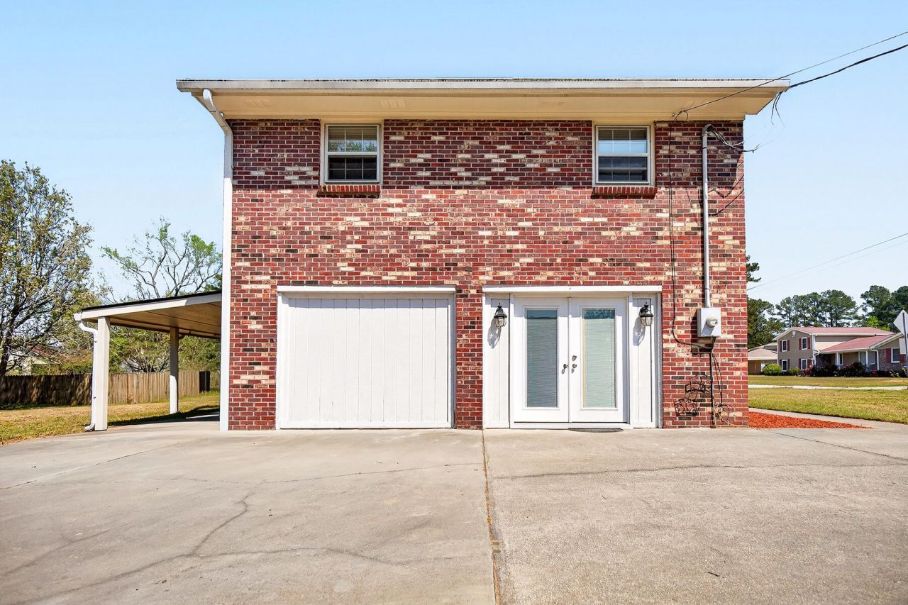 8364 Delhi Road Photo 11