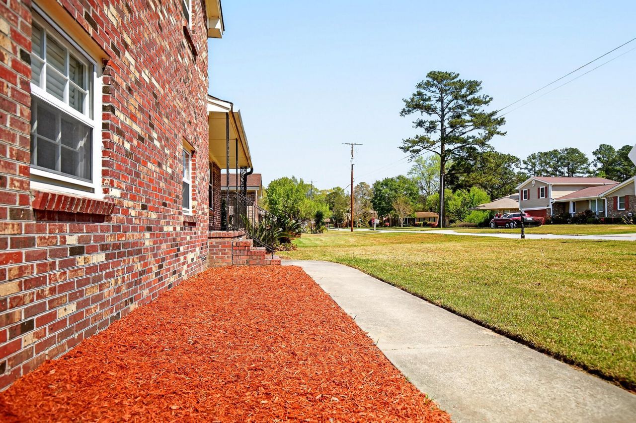 8364 Delhi Road Photo 12