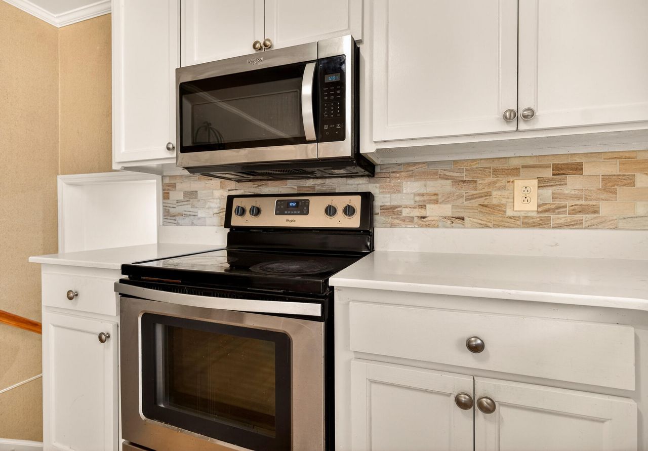 8364 Delhi Road Photo 23