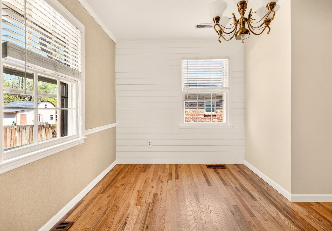 8364 Delhi Road Photo 29