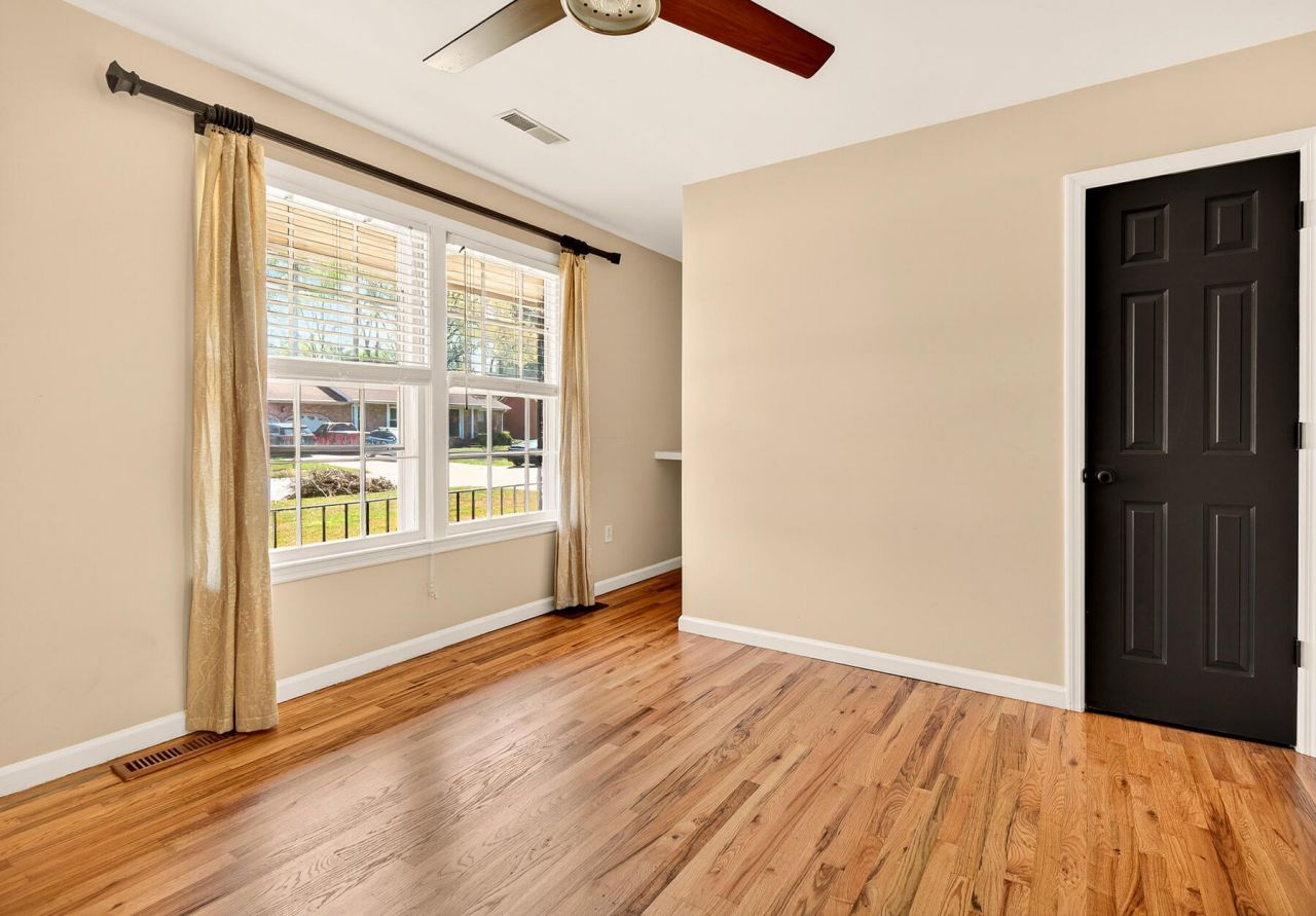 8364 Delhi Road Photo 31