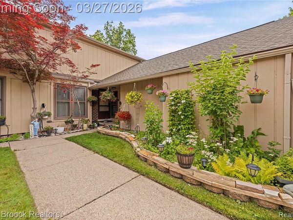 31723 Forest Lane, Warren, MI 48093